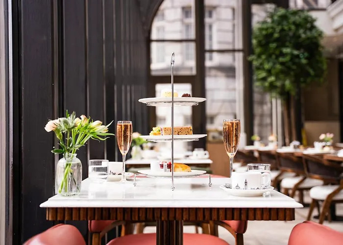 The Dilly Hotell London